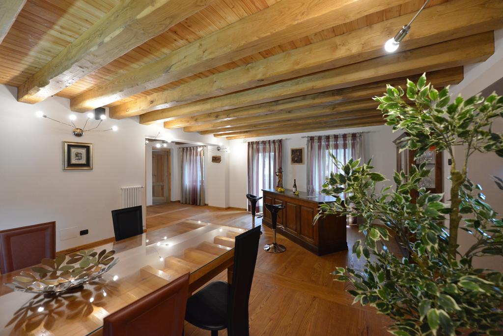 Au Berceau Du Bien-Etre Villa Chambave Bilik gambar