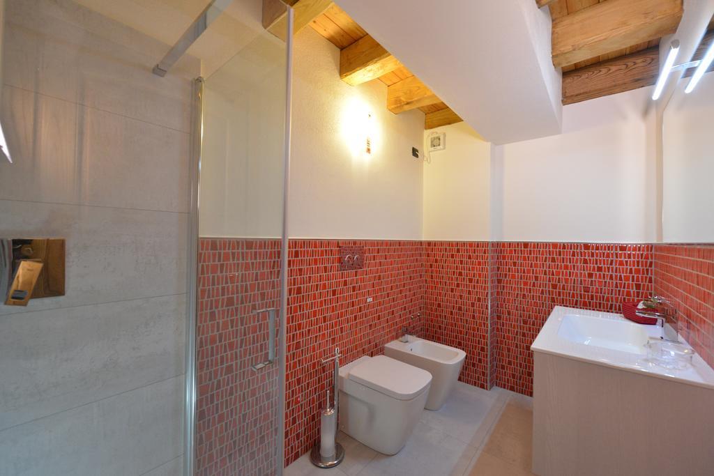 Au Berceau Du Bien-Etre Villa Chambave Luaran gambar