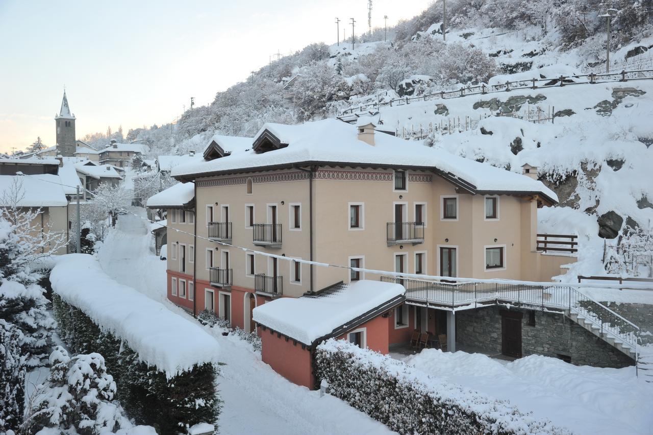 Au Berceau Du Bien-Etre Villa Chambave Luaran gambar